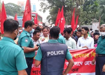 ¡Matones de la empresa atacan a manifestantes de Dragon Group! ¡Hay que poner fin a la represión y a la violencia antisindicales!