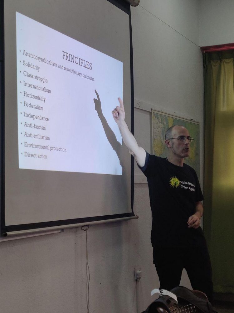 Los sindicatos del sector textil aúnan fuerzas en la Conferencia Internacional celebrada en Colombo, Sri Lanka