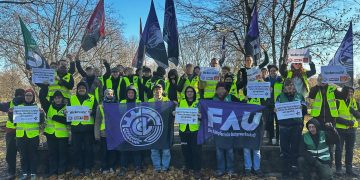 Wildcat strike at Charis factory in Yangon!