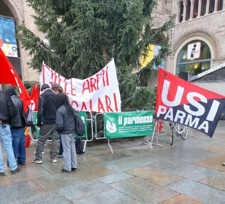 [Italy] Guns down wages up · General strike