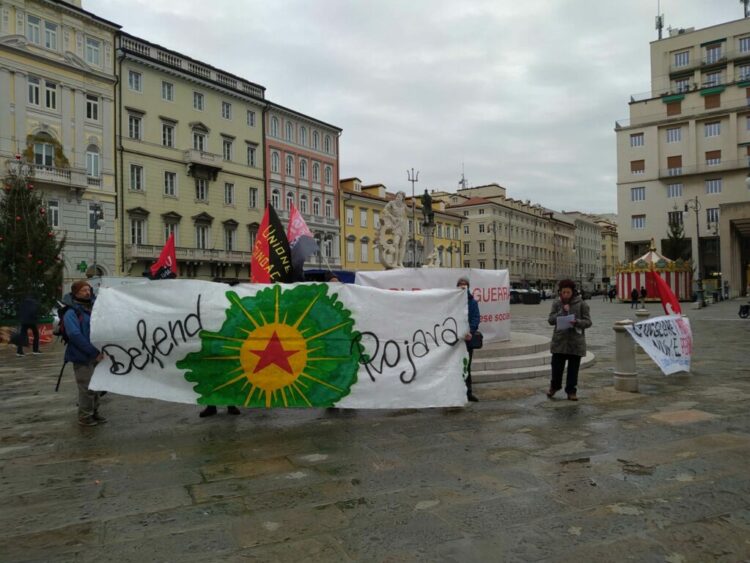[Italy] Guns down wages up · General strike